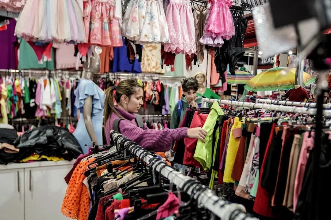 ¿Sigue conviniendo cruzar a Encarnación? El nuevo pulso del turismo de compras que intriga a los misioneros y provincias vecinas
enfoquemisiones.com/sigue-convinie…