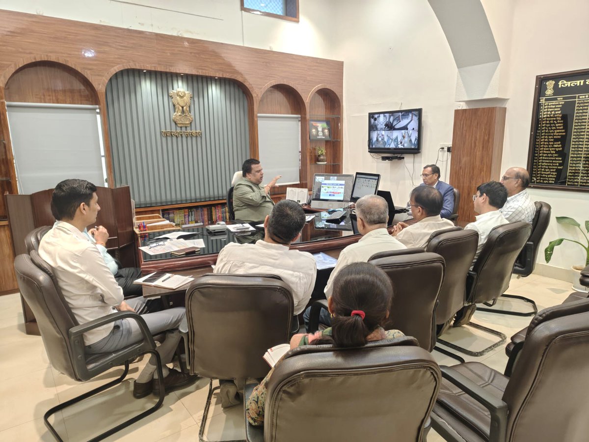 sveep_pali's tweet image. जिला निर्वाचन अधिकारी महोदय पाली द्वारा वीसी के माध्यम से समस्त ERO एवं AERO के साथ बैठक कर SIR की समीक्षा करते हुए आवयश्क निर्देश प्रदान किए।
@CeoRajasthan @DcDmPali @DIPRRajasthan @ECISVEEP 
#SIR #PALI