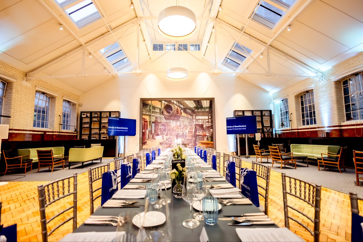SCM_Events's tweet image. Step into the Smith Centre - a space that blends historic architecture with contemporary style. Whether you’re planning a long-table feast, a round-table dinner, or a relaxed drinks reception, the Smith Centre offers flexibility and charm for intimate festive celebrations 🎄✨