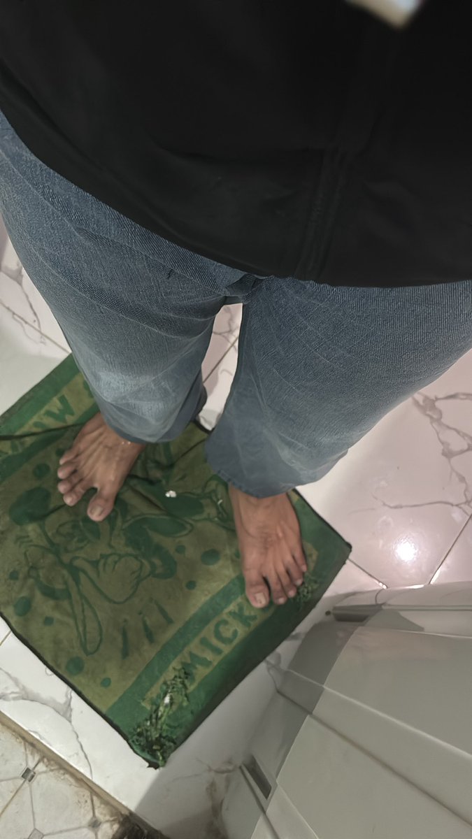 variomatic_'s tweet image. pantek jas ujan e bolong teles kebes