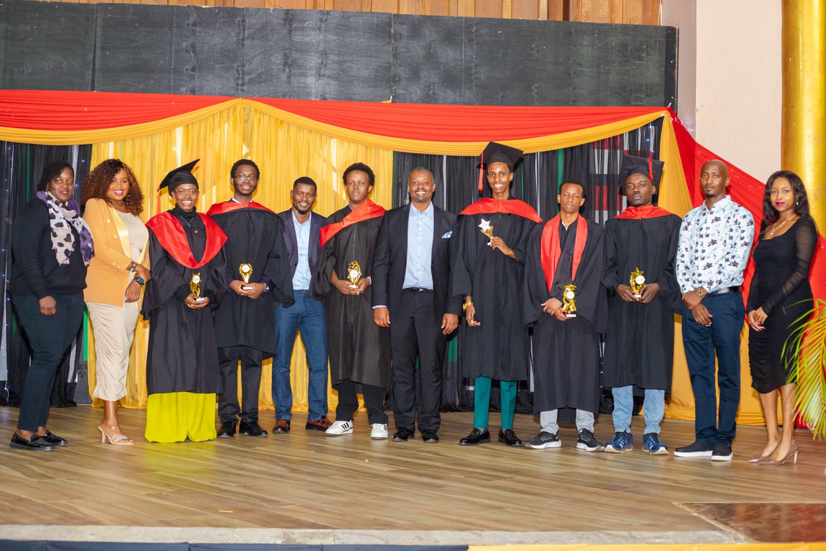 eMobilis's tweet image. A heartfelt thank you to our amazing speakers and graduates for making the eMobilis graduation ceremony truly memorable. 
Your excellence and inspiring stories lit up the day. We celebrate your achievements and the bright future ahead.

#eMobilisgrad2025 #codewithAI #14on14th