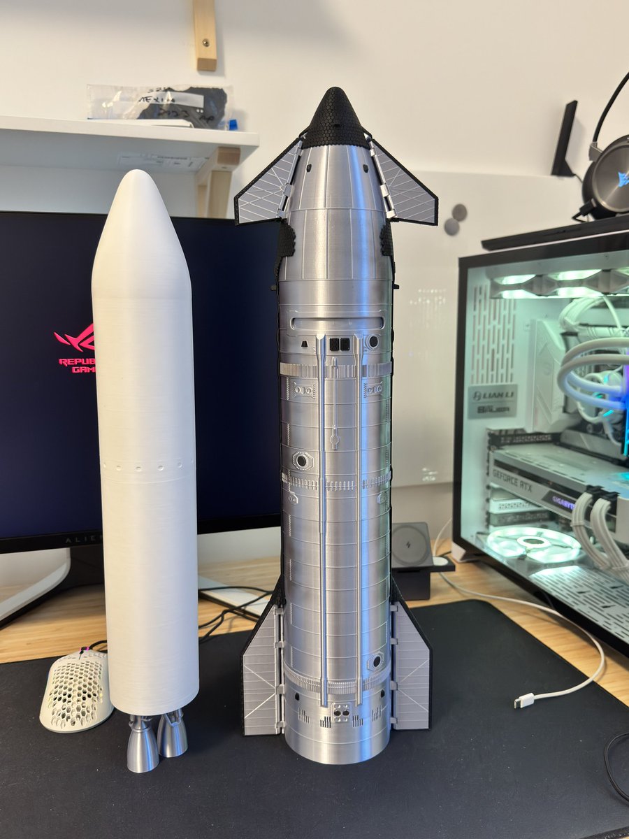 RavenNephtis's tweet image. Space lovers alerts 
You don’t need to be born in a space nation to reach the stars. 💫
Now’s your chance to become one of six astronauts chosen by #SERAspace 🤝 Blue Origin! 🚀
Dream it. Live it. Launch it.
✨ Join the mission here:
t.me/sera_mission_c…

#space