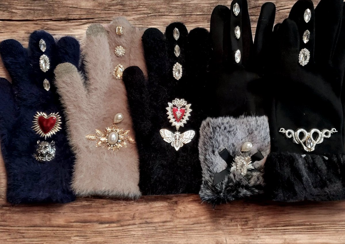 _Identity_Night's tweet image. #こういうの好きだよって人RT
🥀襟飾り・カチューシャ・手袋🥀