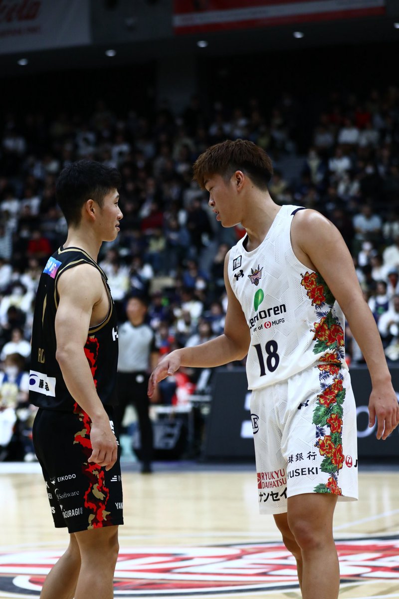 kiichichian's tweet image. ケンカか思たらわろてた🤭

 #青木保憲 選手
 #脇真大 選手
 #エヴェッサカメラ部