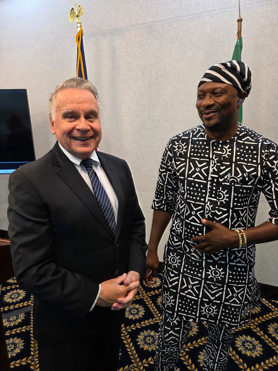 ahilekashami's tweet image. Yelewata survivor Frank Utoo meets Congressman Chris Smith, head of the U.S. Subcommittee on Africa. He will testify alongside other victims. The USA has every detail it needs.