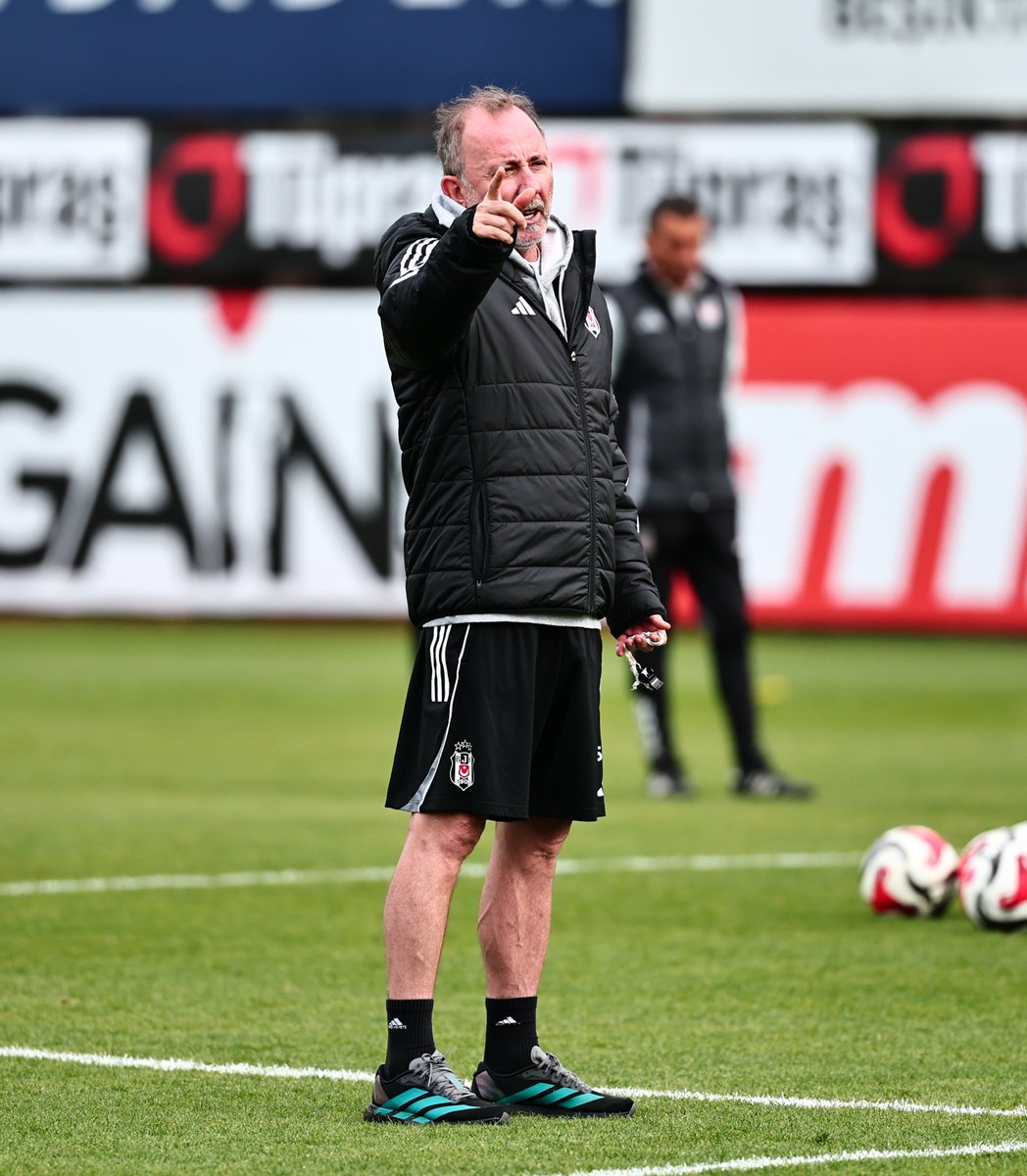 Besiktas's tweet image. Samsunspor maçı için hazırlıklarımız devam ediyor. 🦅