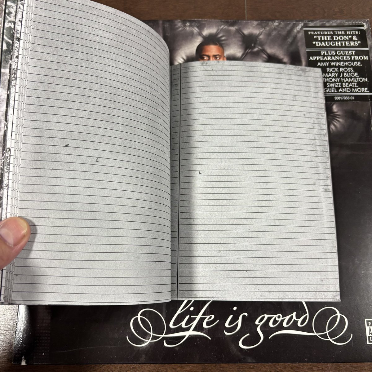 Nas / Life Is Goodのノートも存在します！Nasの直筆サイン入りで