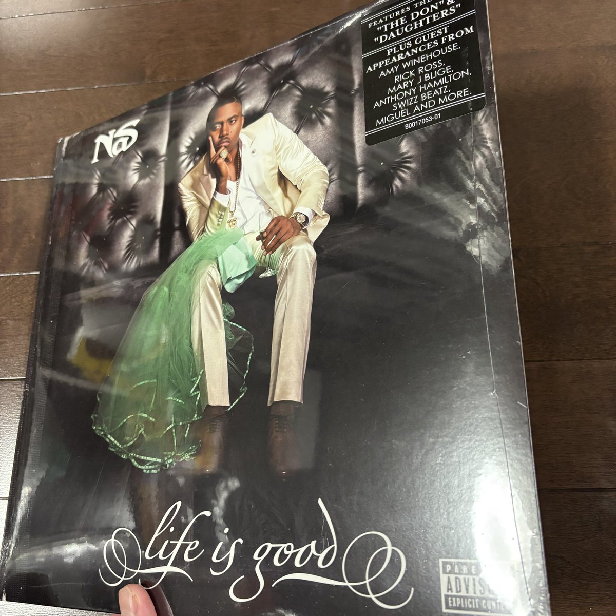 Nas / Life Is Goodのノートも存在します！Nasの直筆サイン入りで