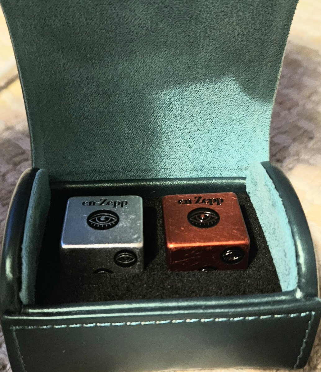 ruhakata883's tweet image. en-Zepp DICE届きました🎲🎲
重量感ありそうですが
まあまあ軽いです🤣
スピーカーの重量感の後やからよけいそう感じる😊
Musingにして良かった✨️
#enZeppDICE 
#Musing