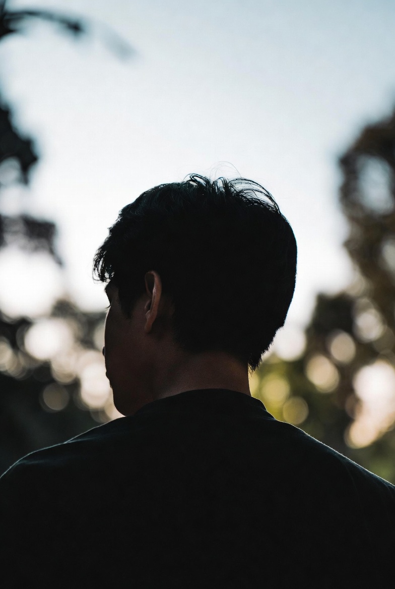 इंसान दुख तो भूल जाता है
लेकिन दुख देने वाले को कभी नहीं भूल पाता है।