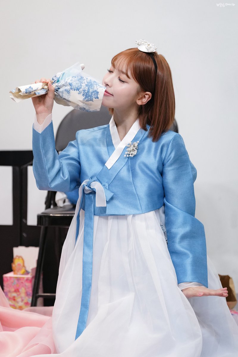 mon__nim's tweet image. 251009 뮤빗 팬사인회

@RESCENE_twt
@RESCENEofficial
#RESCENE #리센느 #リセンヌ #REMINE #리마인 #메이 #MAY