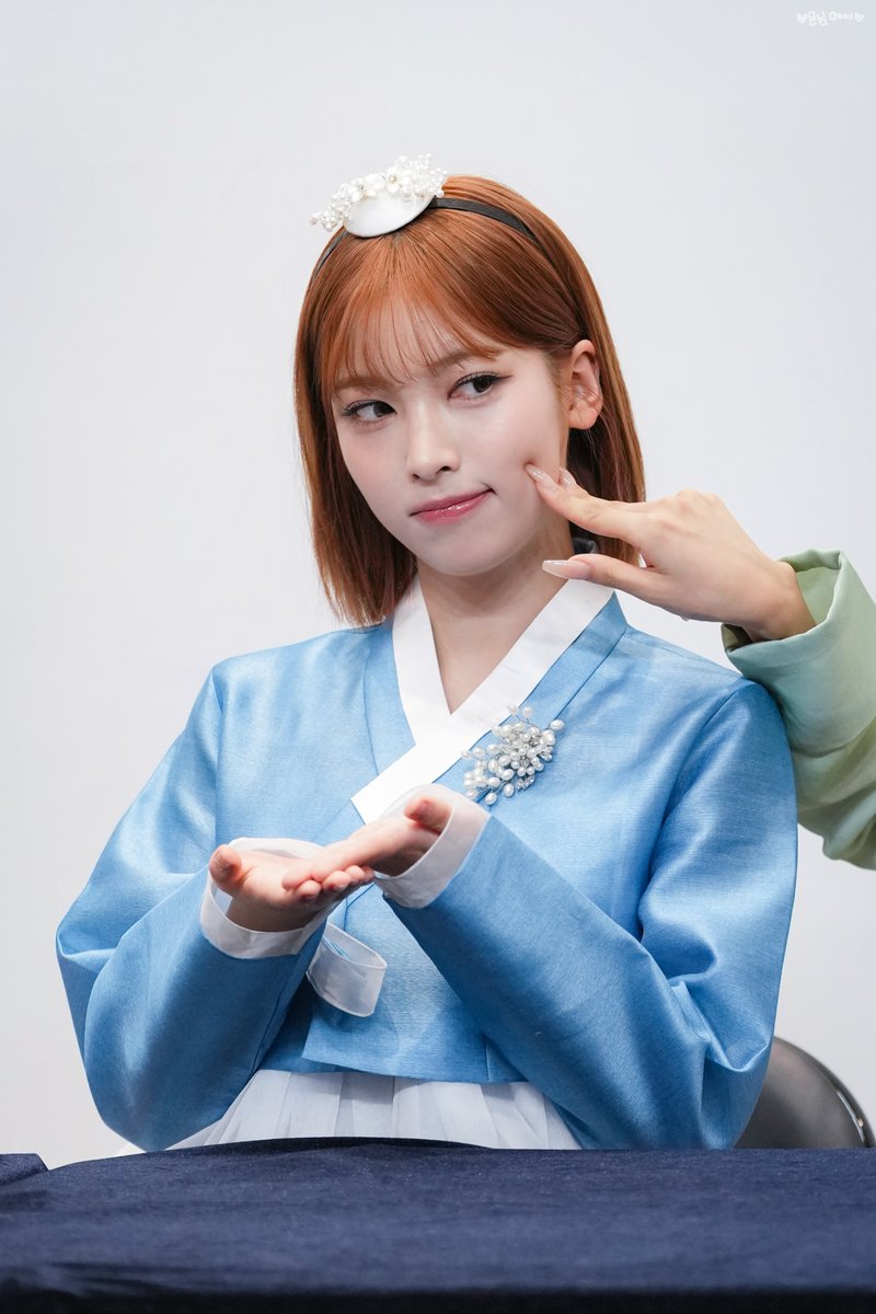 mon__nim's tweet image. 251009 뮤빗 팬사인회

@RESCENE_twt
@RESCENEofficial
#RESCENE #리센느 #リセンヌ #REMINE #리마인 #메이 #MAY