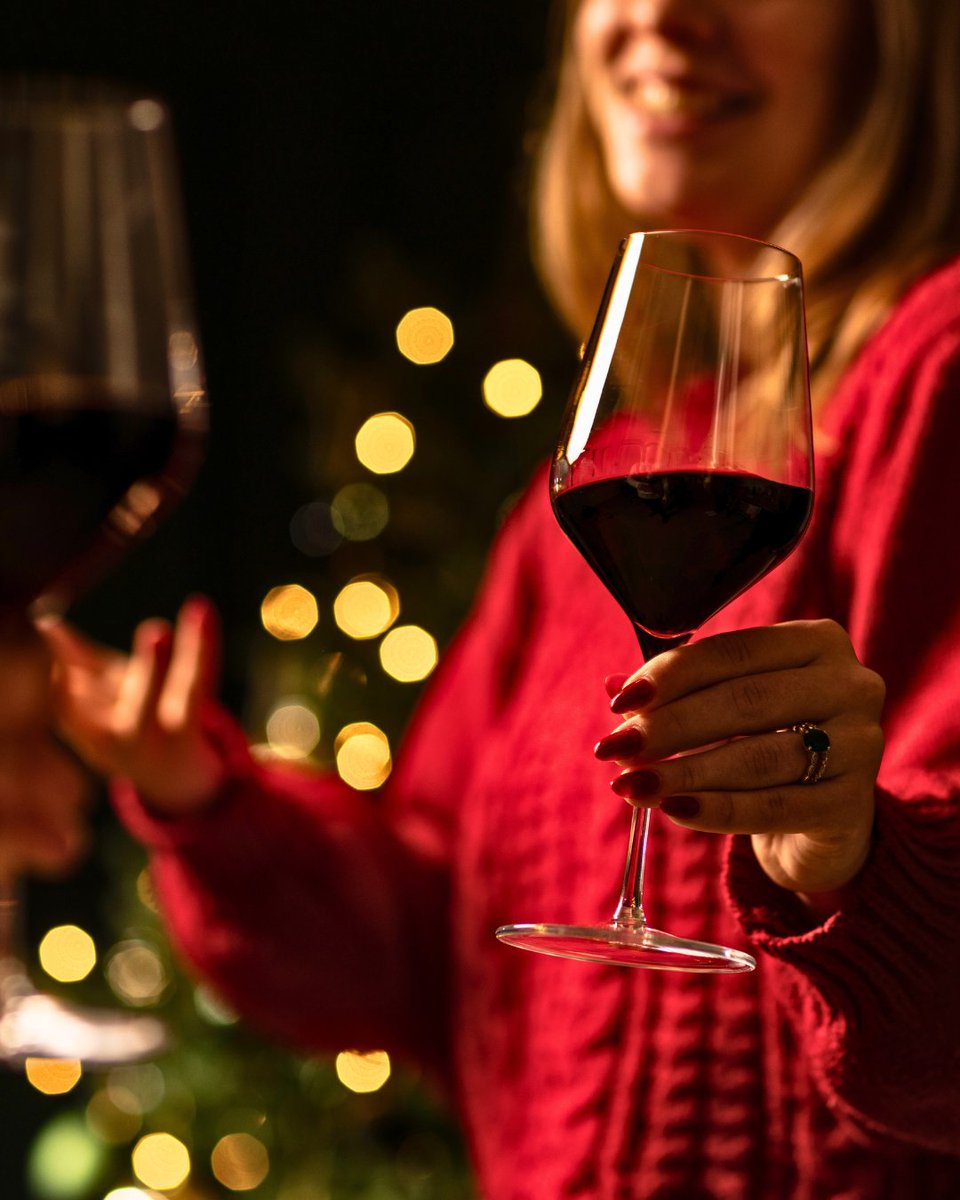 ✨ GIVEAWAY! ✨What’s your favourite wine-related Christmas tradition - quirky or classic? 🎄🍷

Like and reply to enter. Prize: Open House Mixed Case. 

Closes 25 Nov, 11:30am GMT. Members only. T&amp;Cs bit.ly/3X5GBAK. 🥂