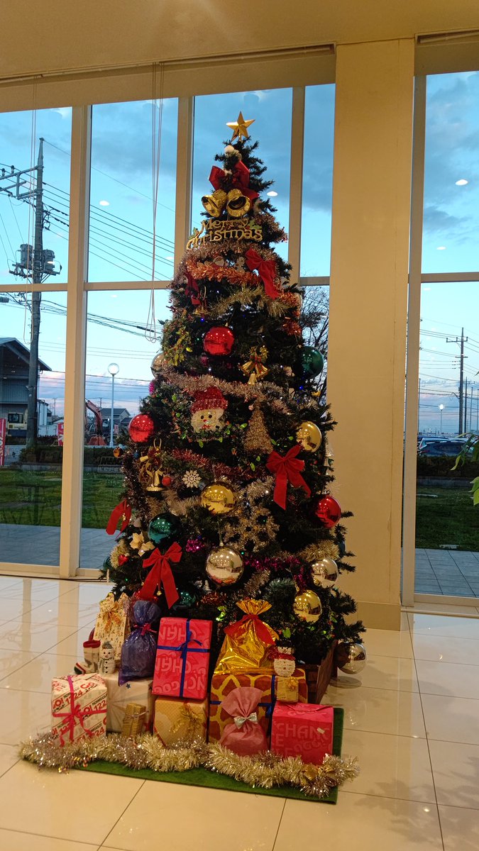 kyuarano's tweet image. 終了してますわよ🌟٩(｡•ω•｡*)و🌟

捲れなくて400まで回したけど
当たらず撤退負け⛈️🤏🏻🤏🏻

1日に3回も初当たり引いて
負けるんじゃねえ！wwwwwwwww
でも久しぶりに喰種当たってくれて
Happy(=｀ω´=) ﾑ!☝☝❤️❤️
余韻やばいから
明日喰種のパチンコ打ち行くわwww

牙狼は75000発でてたし…