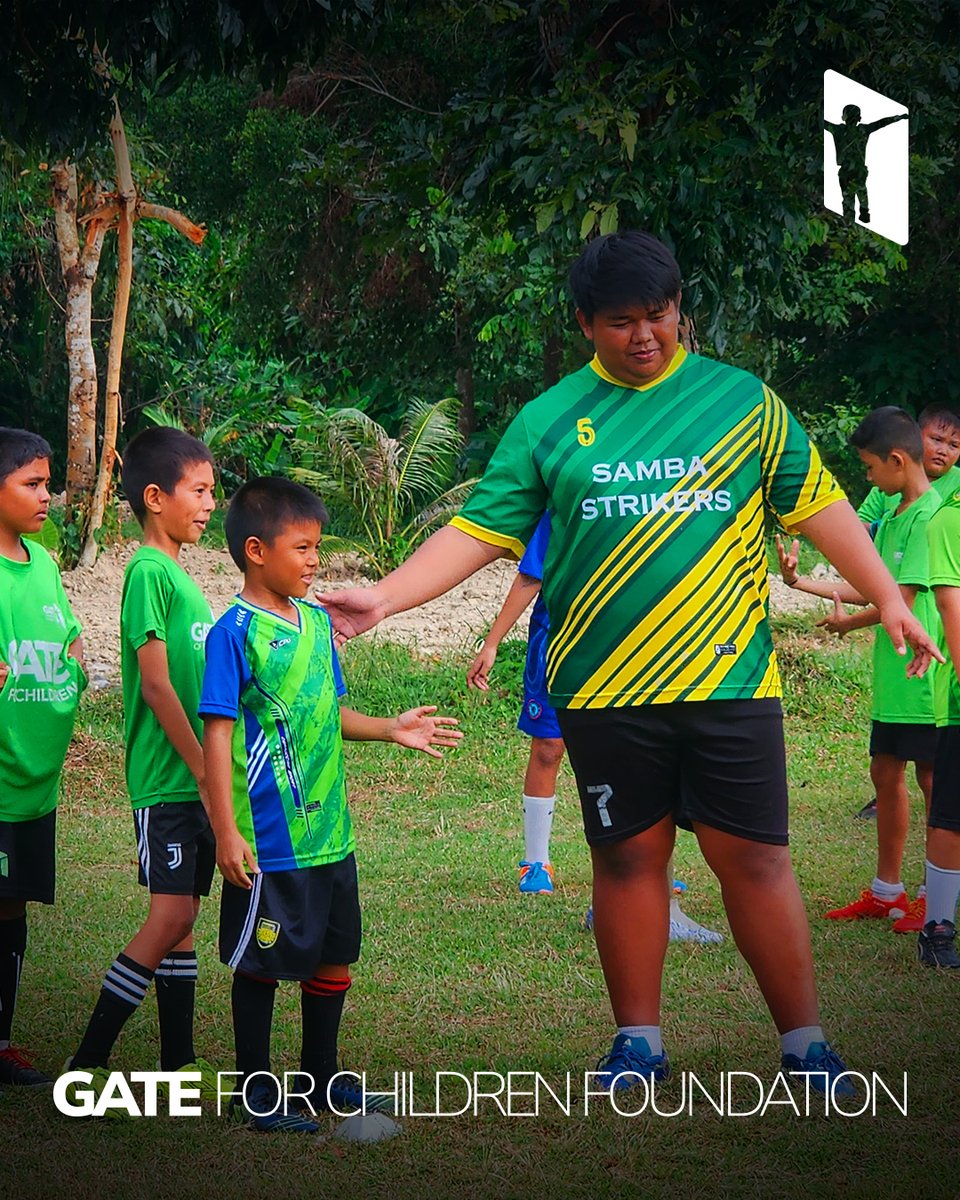 👣 En cada grupo y en cada equipo, hay #niños y #niñas que crecen y dan un paso al frente.

Ya no solo aprenden: también #acompañan, #enseñan e #inspiran a los más pequeños.

Gracias a su experiencia en #GATE, demuestran que crecer también es aprender a guiar a otros. 💚