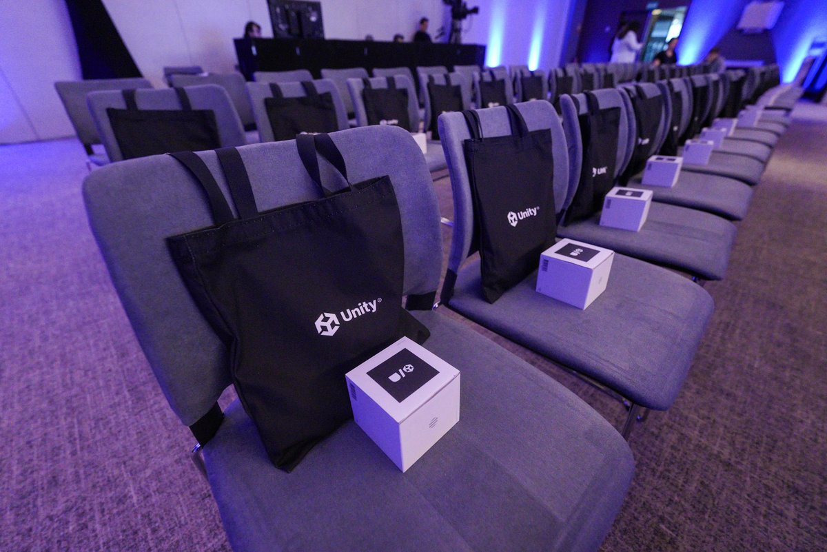 unity's tweet image. The Industry Summit @ #Unite2025 is in full swing! ⚙️✨
 
Partners like @MercedesBenz, @BMW, and @Philips showcase how real-time 3D powers digital twins, immersive training, and next-gen design.
 
#UnityIndustry #digitaltwin #BMW #Mercedes #Philips