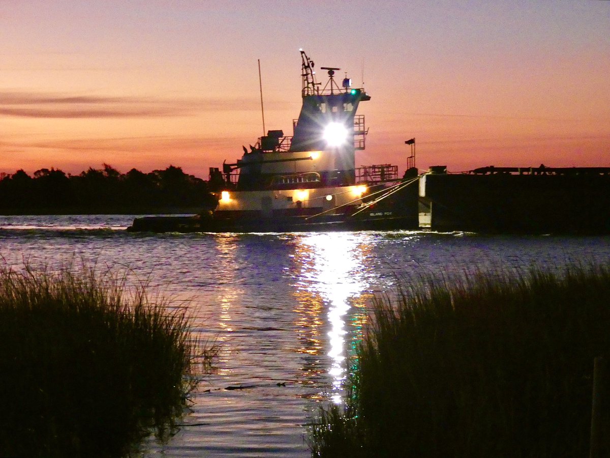 Good morning! #SunsetBeach <a href="/EdPiotrowski/">Ed Piotrowski</a> <a href="/medwick/">Gannon Medwick</a> <a href="/DylanHudlerWXII/">Dylan Hudler</a> <a href="/jamiearnoldWMBF/">Jamie Arnold WMBF</a> <a href="/LeeHaywoodWX/">Lee Haywood</a> <a href="/dogwoodblooms/">Cassie Clark</a> <a href="/marioncaldwx/">Marion Caldwell</a> <a href="/JustinMcKeeWx/">Justin McKee</a> <a href="/StarboardRail/">The Starboard Rail</a> <a href="/ThePhotoHour/">#ThePhotoHour</a> <a href="/CMorganWX/">Christian Morgan</a> <a href="/Christina4casts/">Christina Anthony</a> <a href="/AndrewWMBF/">Andrew Dockery</a> <a href="/ScottyPowellWX/">Scotty Powell</a> <a href="/jgreenhillwx/">Jenna Greenhill</a> <a href="/TimBuckleyWX/">Tim Buckley</a> <a href="/matt_wx/">Meteorologist Matt Bullock</a> <a href="/clairefrywx/">Claire Fry</a>