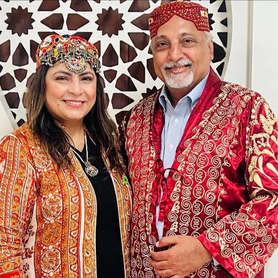 iashouston's tweet image. Our volunteers and visitors looked radiant in their vibrant ethnic attire, each outfit reflecting the richness of our Islamic cultural heritage.
Post your pictures on social media and tag Islamic Arts Society.
#IslamicArtsFestival #ArtCelebration #CulturalConnection #Creativity