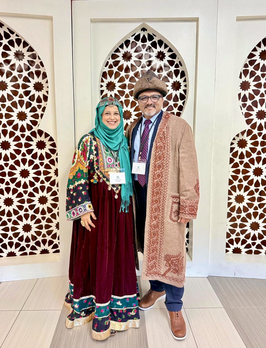 iashouston's tweet image. Our volunteers and visitors looked radiant in their vibrant ethnic attire, each outfit reflecting the richness of our Islamic cultural heritage.
Post your pictures on social media and tag Islamic Arts Society.
#IslamicArtsFestival #ArtCelebration #CulturalConnection #Creativity