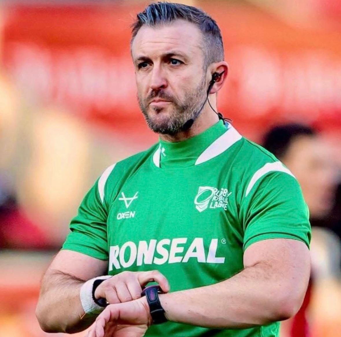 WalesRugbyL's tweet image. Dyfarnwr 🏴󠁧󠁢󠁷󠁬󠁳󠁿

@JamesJRef, head of Wales Rugby League’s match officials, is going to visit Ghana to tutor officials and referee some matches.

wrl.wales/james-jones-to…