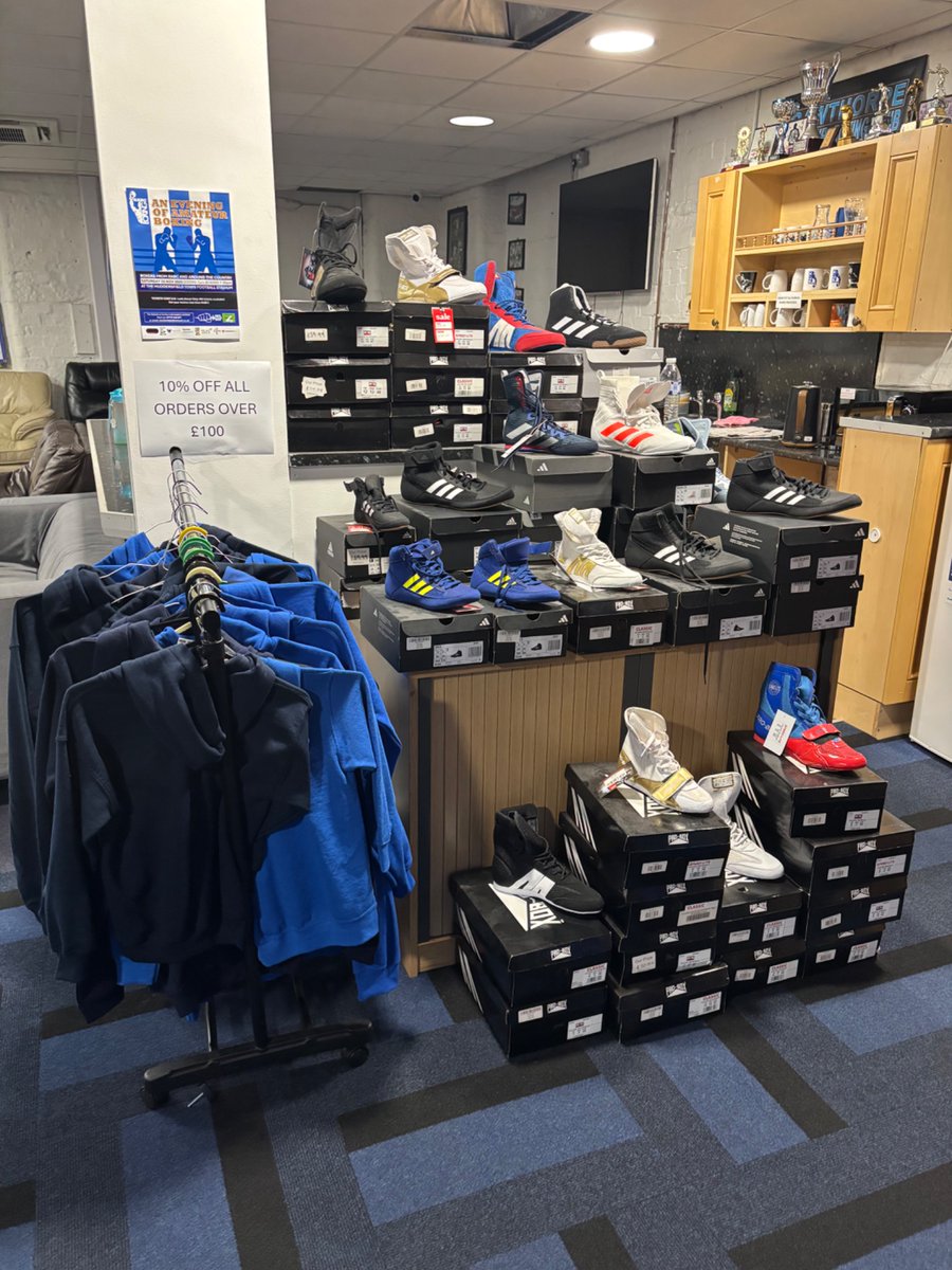 Black Friday Sale. Tee-shirts only £5, Hoodies only £10 &amp; £5 off all boxing gloves till end of November.