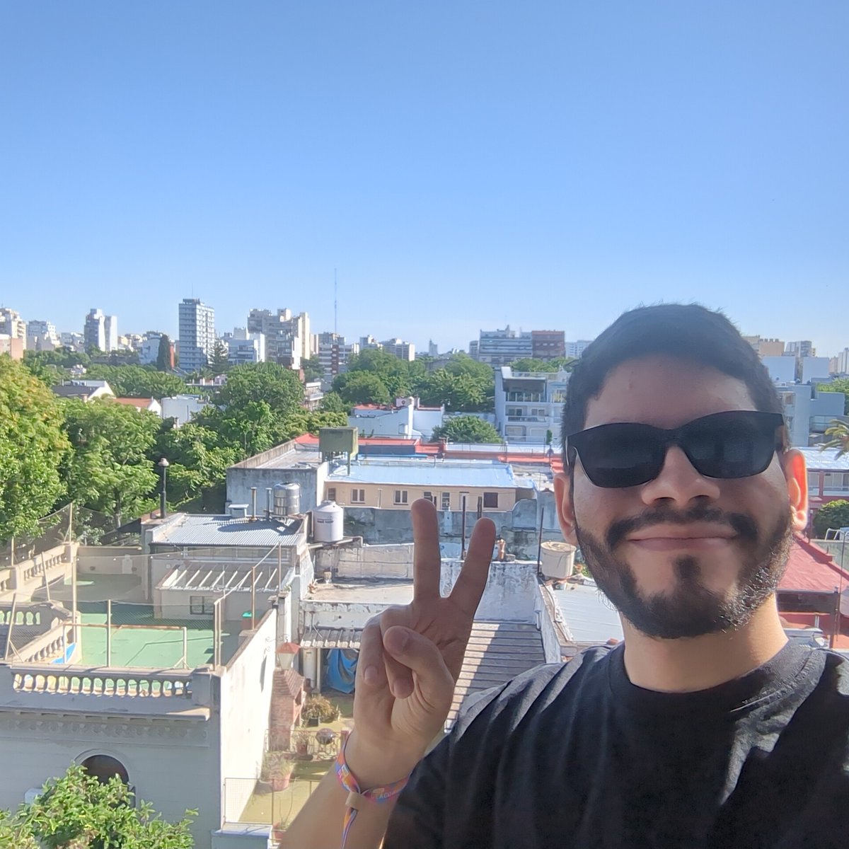 Devconnect day dos 

Heading out to Money Rails.

If you are going, say hi!