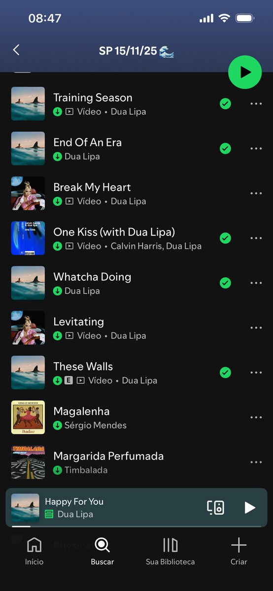 dwualipa's tweet image. help i’m still in the restaurant