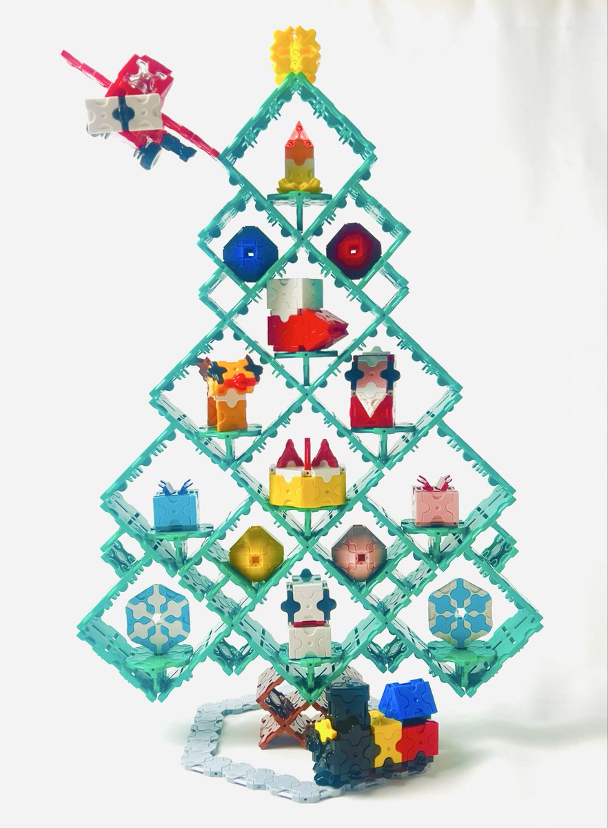 知育ブロックLaQで作るクリスマスツリー 2025ver. また何個か出すよ