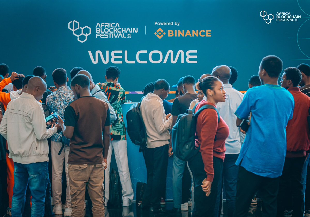 designer wey sabi tweet media