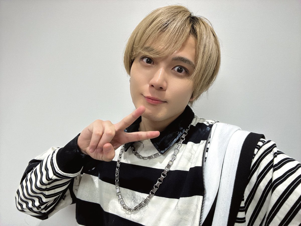 katodaigo0919's tweet photo. 『ACTORS☆LEAGUE in Brain 2025』

勝ちましたあああ！！嬉しい！✌️✊🏻
リーダーを勝たせられてよかったです！

楽しかったです！！！！
やはりクイズは難しいです、、、笑

皆様本当にありがとうございました🙇‍♂️ https://t.co/2dpXTdHV9N