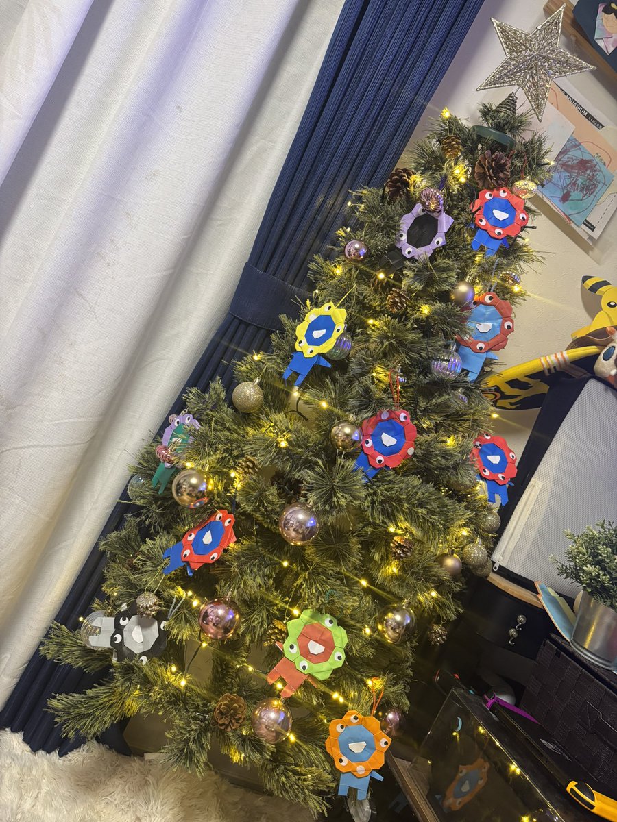 51646Eight's tweet photo. 今年はカラフルなミャクミャクツリー🎄 https://t.co/6l9P4PXQDe