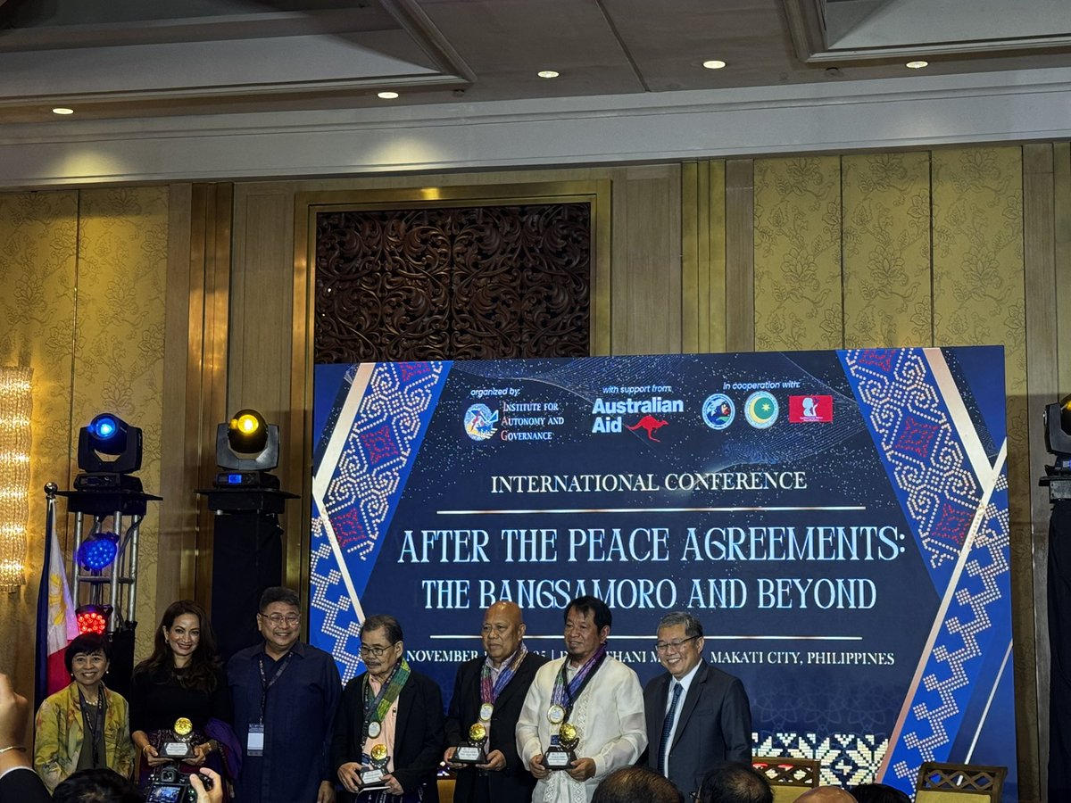 GPH_PeacePanel's tweet photo. Moderated by renowned journalist Ms. Jamela Alindogan, the session delved into major accomplishments, public perception, priority ways forward, and other issues pertinent to the #BangsamoroPeaceProcess. https://t.co/d1WInJjUoC