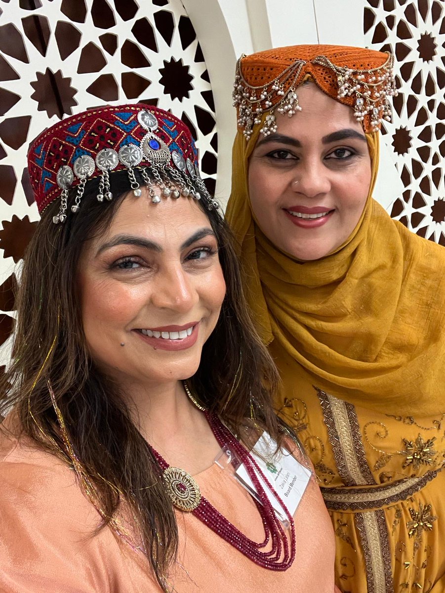 iashouston's tweet image. Our volunteers and visitors looked radiant in their vibrant ethnic attire, each outfit reflecting the richness of our Islamic cultural heritage.
Post your pictures on social media and tag Islamic Arts Society.
#IslamicArtsFestival #ArtCelebration #CulturalConnection #Creativity