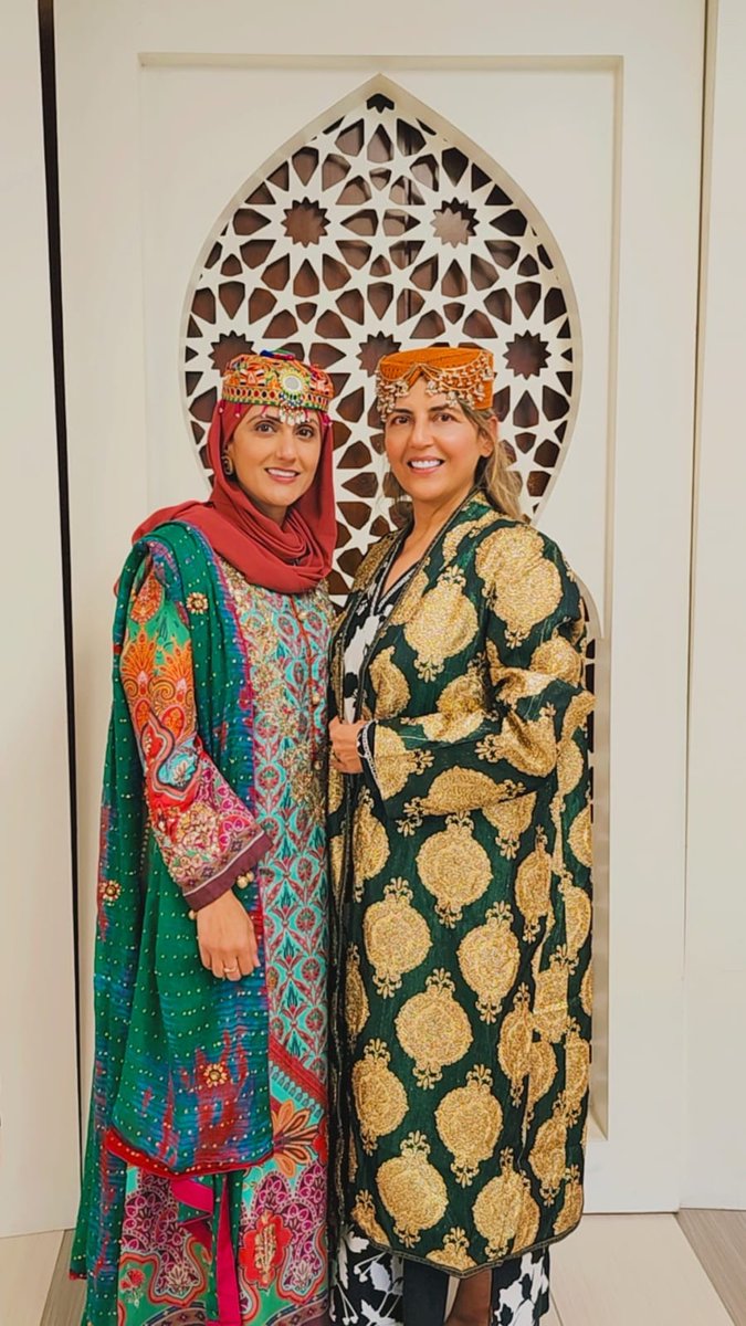 iashouston's tweet image. Our volunteers and visitors looked radiant in their vibrant ethnic attire, each outfit reflecting the richness of our Islamic cultural heritage.
Post your pictures on social media and tag Islamic Arts Society.
#IslamicArtsFestival #ArtCelebration #CulturalConnection #Creativity