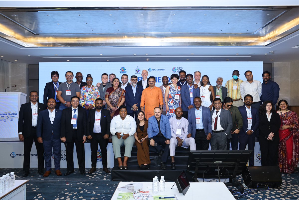 SMEForumIndia's tweet image. Andhra Pradesh Accelerates Global Trade: AP MSME Convention &amp;amp; RBSM 2025 Concludes with USD 18 Million in MoUs

The Andhra Pradesh MSME Export Development Convention &amp;amp; Reverse Buyer-Seller Meet 2025, organized by the India SME Forum (@SMEForumIndia) in partnership with the Andhra…