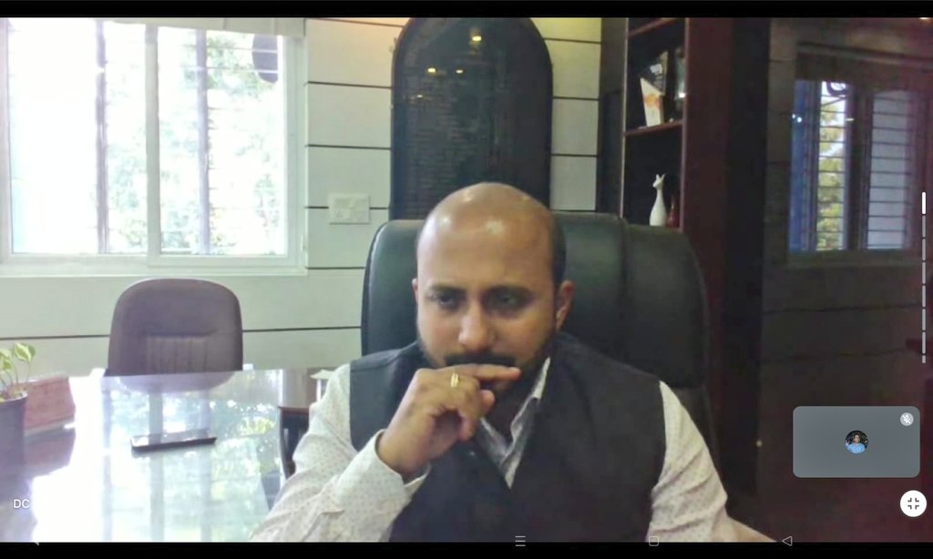 dckoderma's tweet image. “आपकी योजना – आपकी सरकार – आपके द्वार” अभियान (21 नवम्बर से 15 दिसम्बर,2025) की तैयारियों को लेकर आज विडियो कॉन्फ्रेंसिंग के माध्यम से संबंधित अधिकारियों के साथ बैठक कर आवश्यक दिशा-निर्देश दिया। सभी अधिकारियों को हर कैंप में लाभुकों तक सेवाएँ समयबद्ध, पारदर्शी और उच्च-गुणवत्ता…