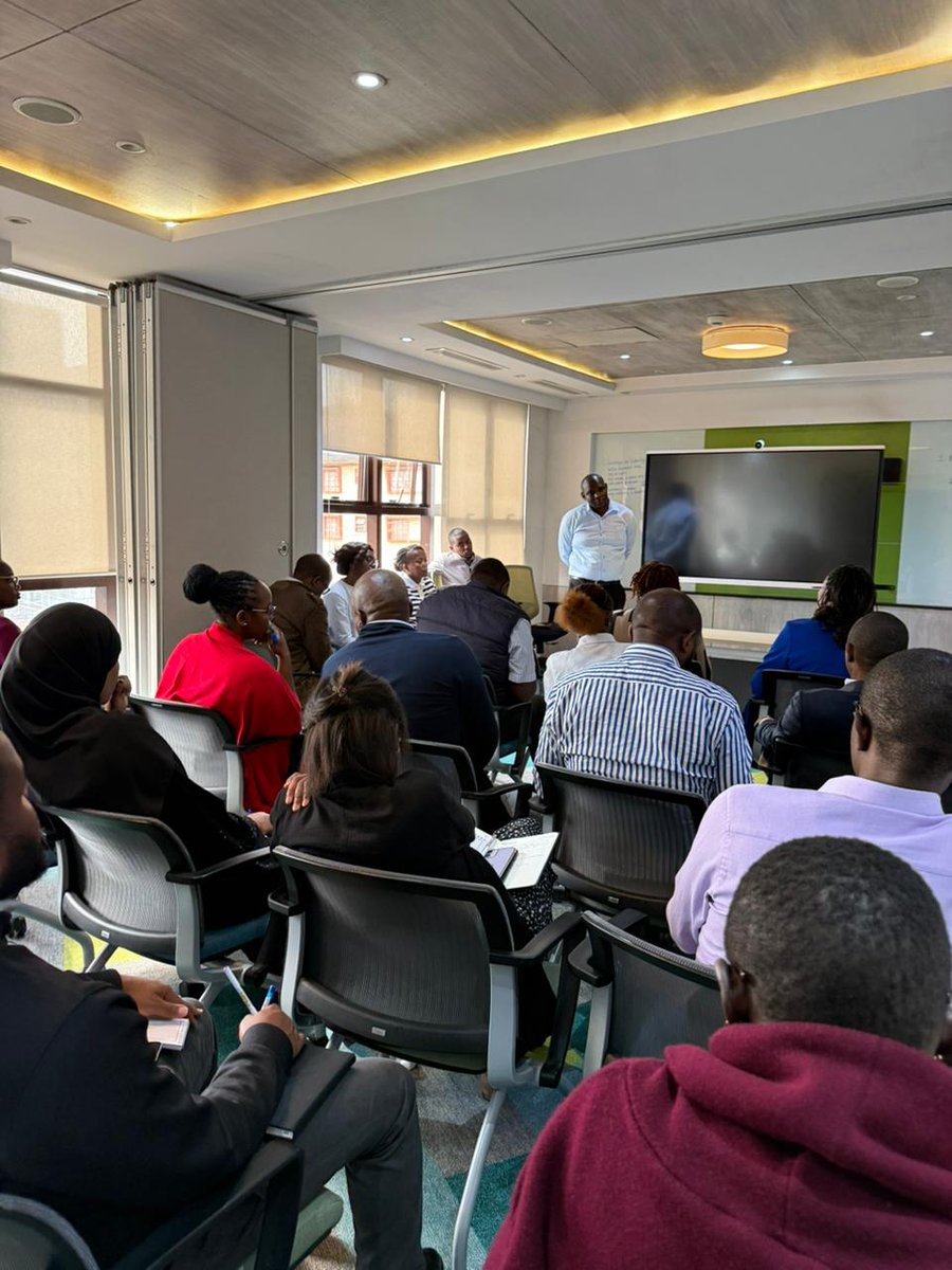 sakileproperty's tweet image. We were xcited to host @stimasacco team, for this week’s Knowledge Sharing Session! 

Our team gained practical insights to make smarter financial and investment decisions, and better support our members. 

#KPPF #KnowledgeSharing #MemberEducation #FinancialWellness #Investment