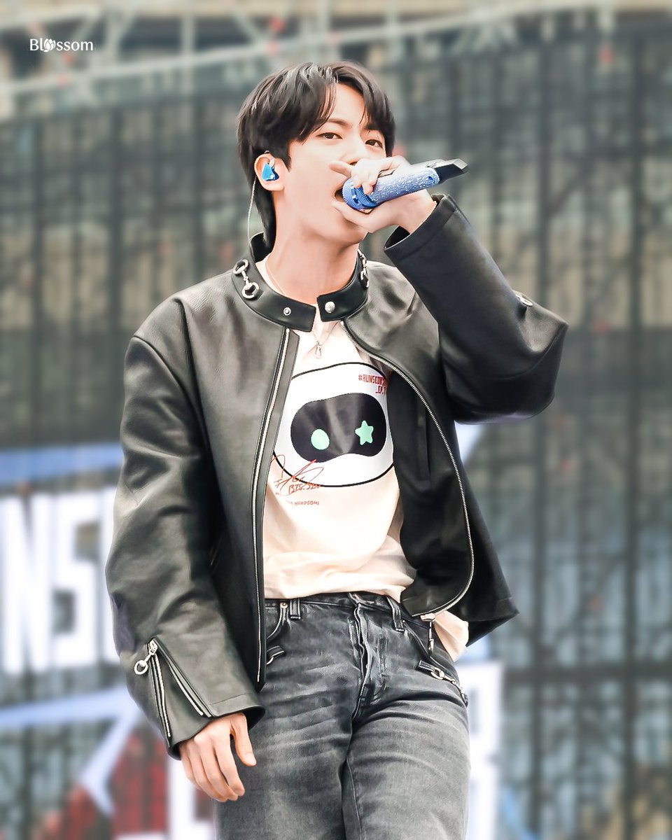 RUNSEOKJIN_EP.TOUR_ENCORE
2025/10/31 sound check HD
#jin #BTSJIN #RUNSEOKJIN_epTOUR_ENCORE