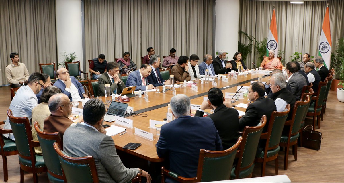 FinMinIndia's tweet image. Union Minister for Finance &amp;amp; Corporate Affairs Smt. @nsitharaman chairs the sixth Pre-Budget Consultation with experts and leaders from the manufacturing sector in connection with the forthcoming Union Budget 2026-27, in New Delhi, today. 

The meeting was also attended by Union…