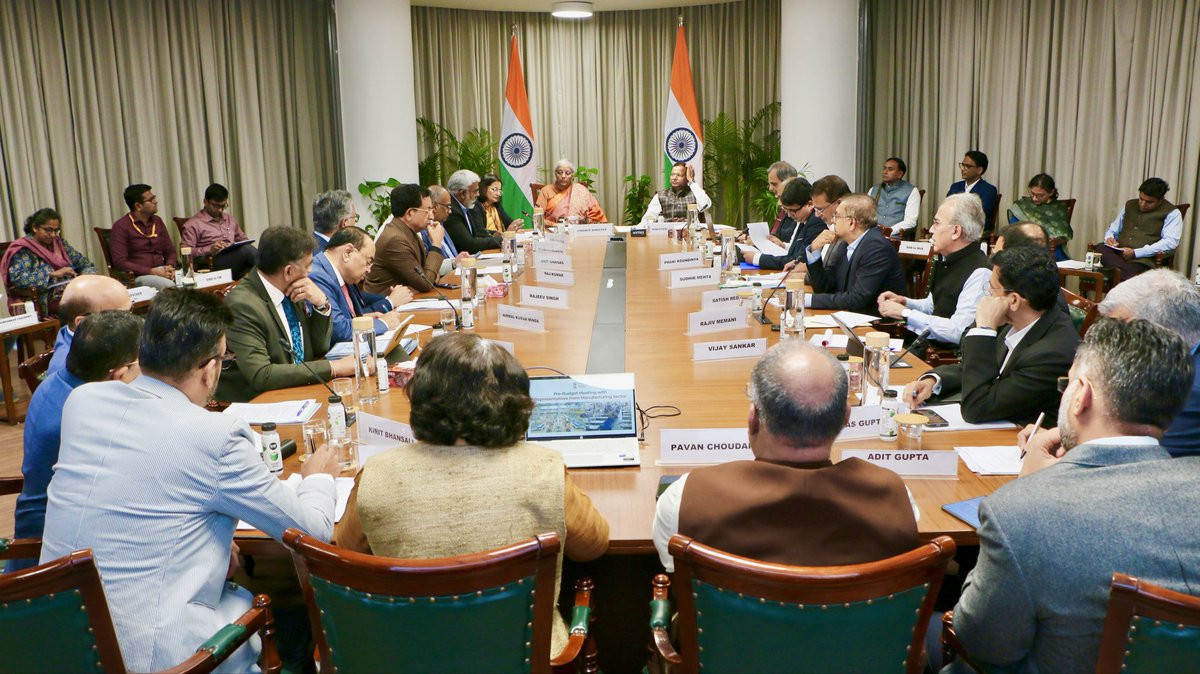 FinMinIndia's tweet image. Union Minister for Finance &amp;amp; Corporate Affairs Smt. @nsitharaman chairs the sixth Pre-Budget Consultation with experts and leaders from the manufacturing sector in connection with the forthcoming Union Budget 2026-27, in New Delhi, today. 

The meeting was also attended by Union…