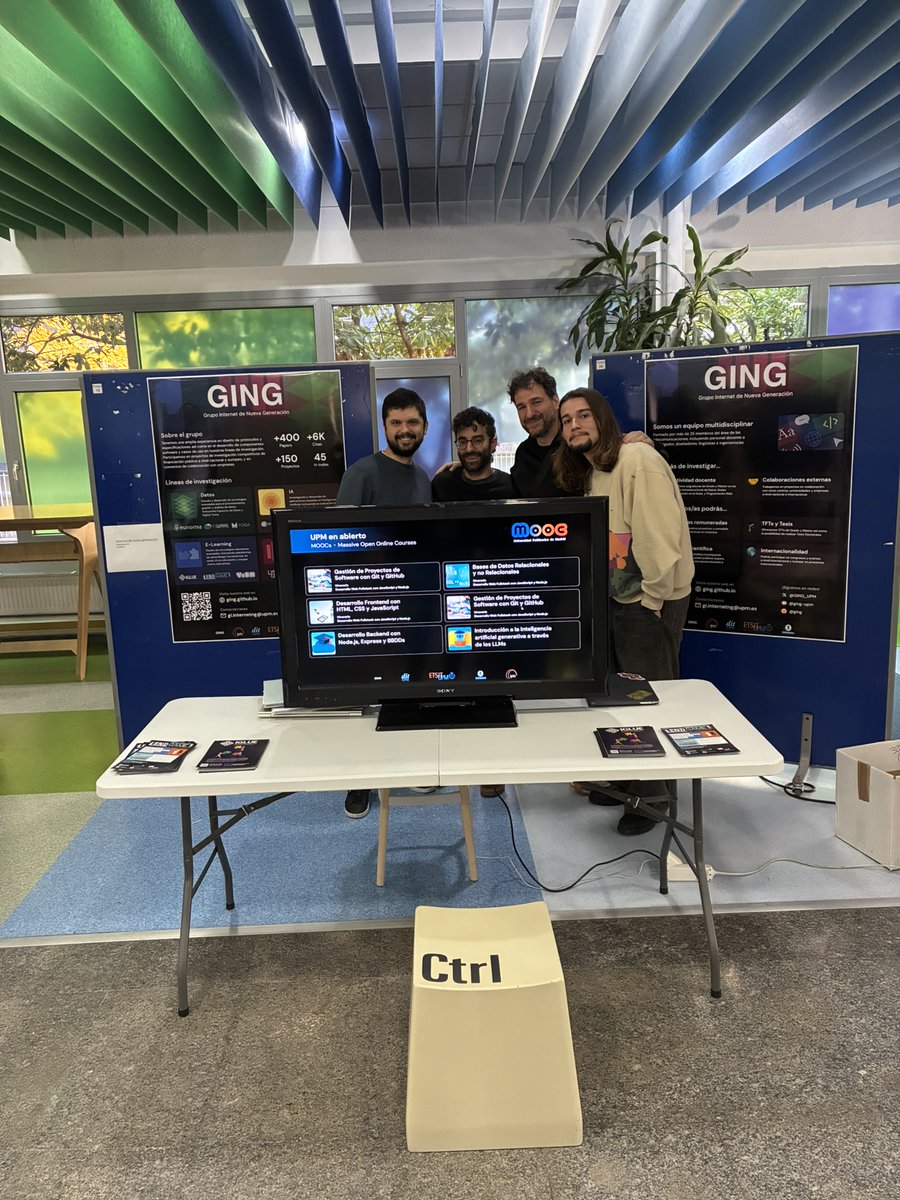 GING_UPM's tweet image. Hoy en la #feria #investigación de @telecoupm bajo la iniciativa #UPMConecta de @La_UPM