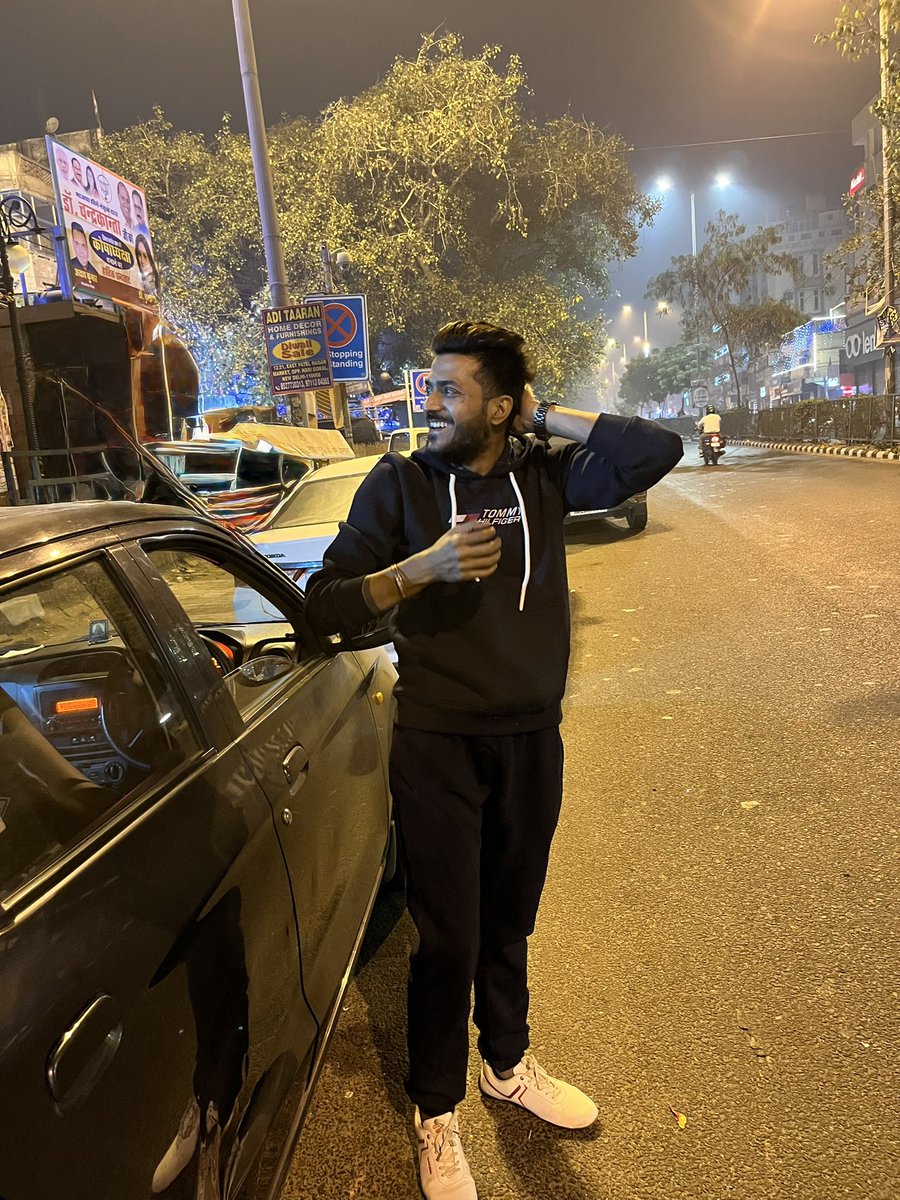 djdevildelhi's tweet photo. Travel itna karo ki log 
Kese ho se pahle kaha ho pooche 😀

#djdevildelhi #dj #internationaldj #djing #djlife #musiclife #internationaltour #europe #italy🇮🇹 #russia🇷🇺#dubai #uae🇦🇪 #chinabeijing🇨🇳 #thailand🇹🇭 #delhi #dj #musicproducer #PositiveVibes #hardwork https://t.co/6FWrjPDmEg