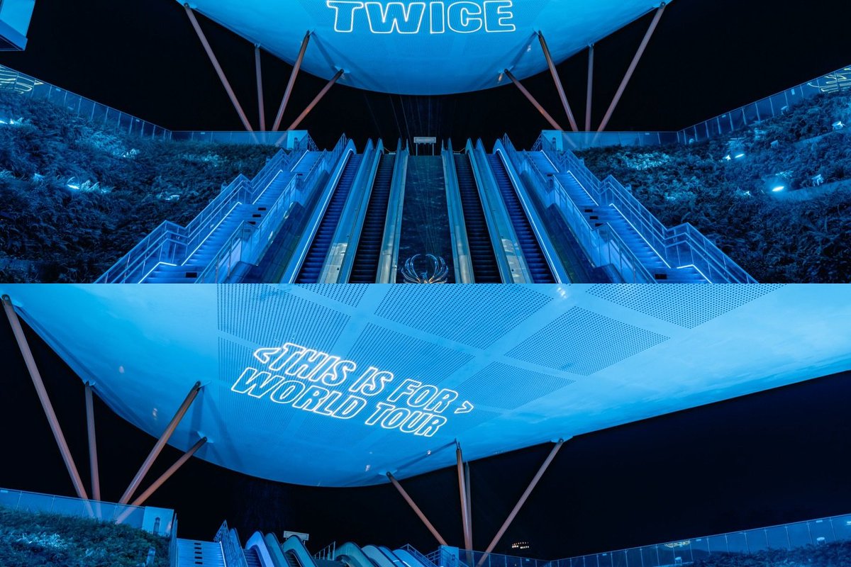 twicelit's tweet photo. Taiwan lighting up in blue for Tzuyu!!! it's so beautiful and mesmerizing 🥹🥹

#TWICE_THISISFOR_WORLD_TOUR #TZUYU #쯔위 #ツウィ #子瑜 #TWICE #트와이스 @JYPETWICE https://t.co/dogPEDN1dE