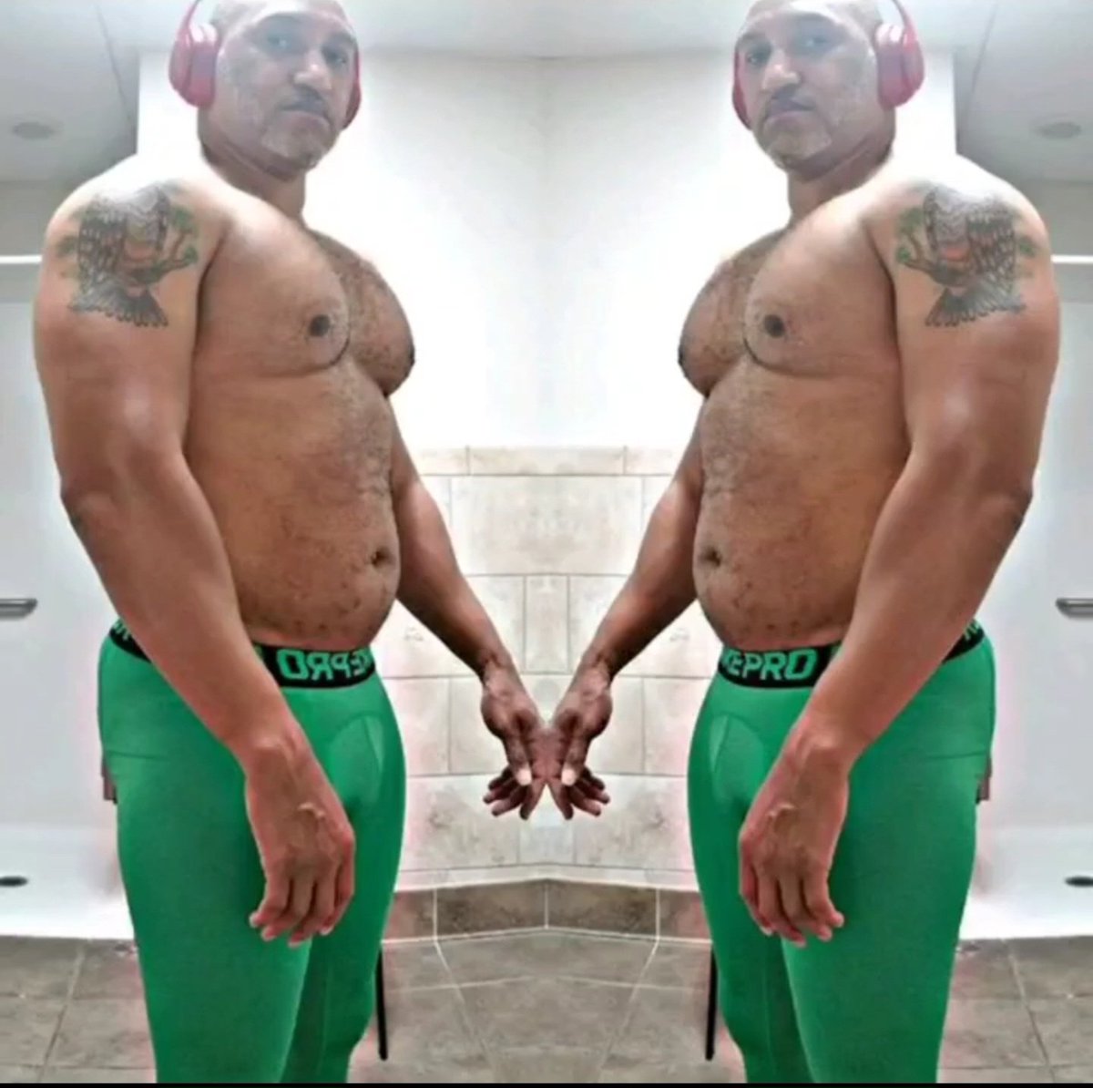 Long_1969's tweet photo. Just so u know when u slide into my DM this is the set up.

#GrownManWeight https://t.co/BrVmZKqXQ8