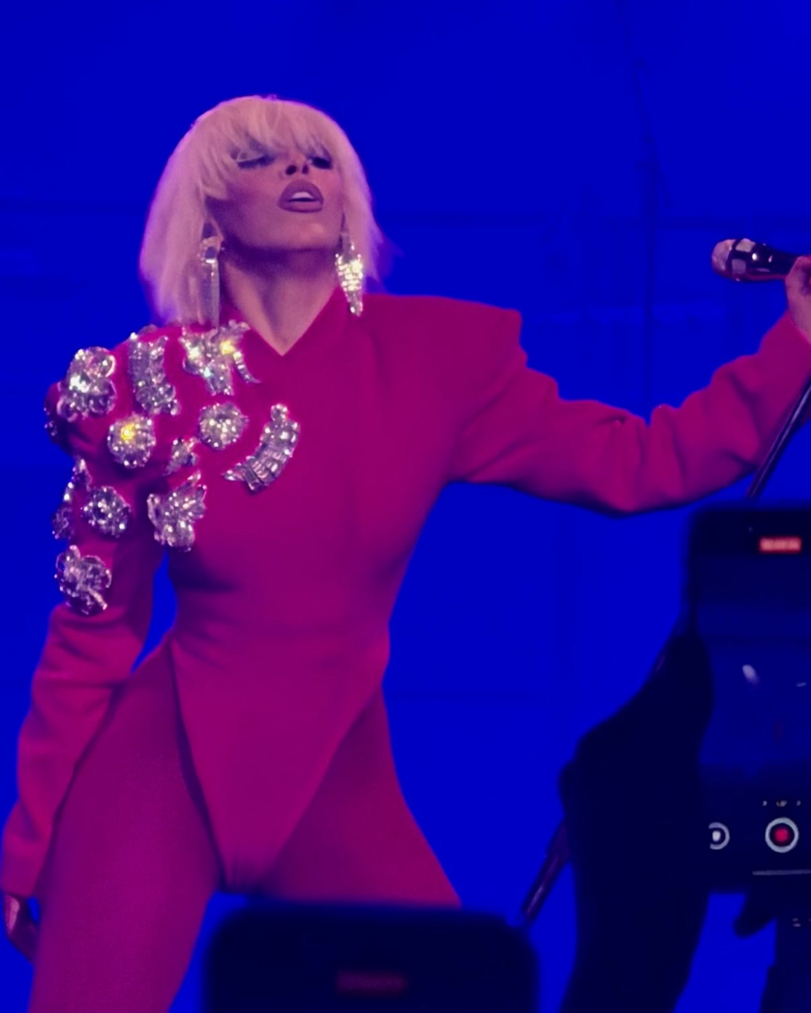 G6CV_rkW0AAEyXl?format=jpg&name=large