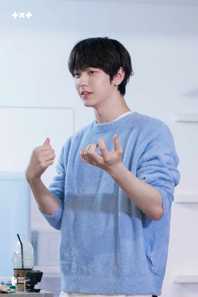 ヨンジュンさんがスビンに買ってあげたニット
パーソナルカラーにドンピシャではないですか