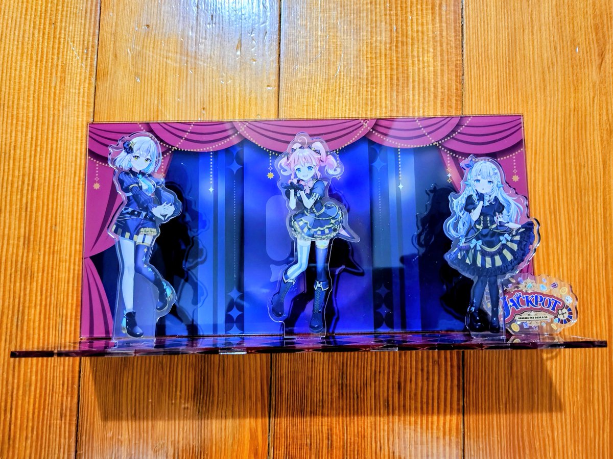 mogutanx's tweet image. JACKPOTの事後物販のアクリルスタンドとアクリルブロック届いたよ！アクリルブロックめちゃ綺麗だ！
アクスタジオラマの方は自分はこんなセレクトにしてみました！
＃あのねあんこちゃん
＃季咲あんこ
＃杏戸ゆげ 
＃花奏かのん