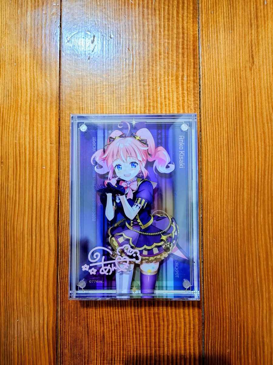 mogutanx's tweet image. JACKPOTの事後物販のアクリルスタンドとアクリルブロック届いたよ！アクリルブロックめちゃ綺麗だ！
アクスタジオラマの方は自分はこんなセレクトにしてみました！
＃あのねあんこちゃん
＃季咲あんこ
＃杏戸ゆげ 
＃花奏かのん