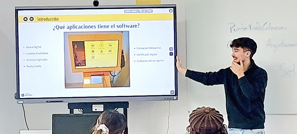VuelaAlozaina's tweet image. 2️⃣ jornada de formación en #raspberrypi #microbit en el #PuntoVuela #Colmenar de los @PuntosVuela #Malaga
