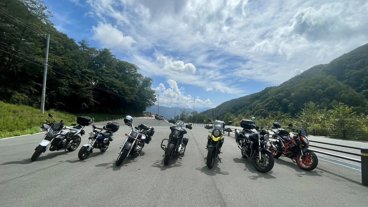 黙って真正面をはる